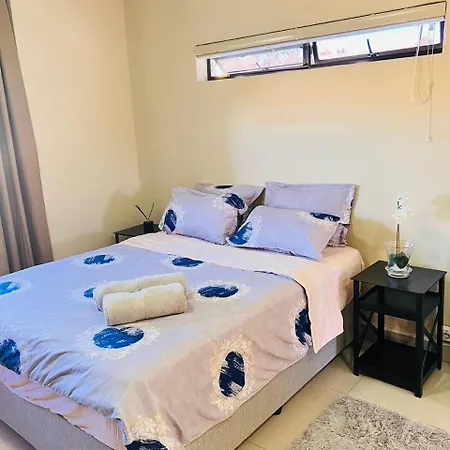 Pemba'S Residence Cape Town Exterior photo